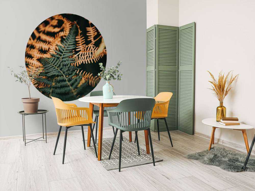 Fougères vertes profondes et dorées