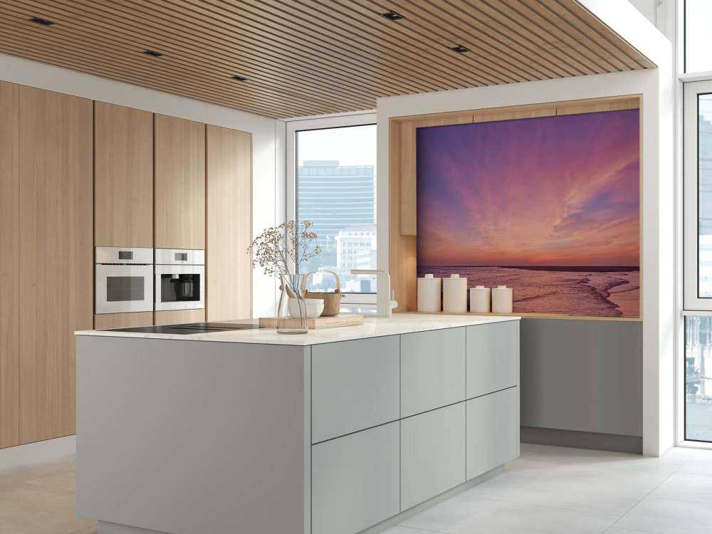 Plage avec coucher de soleil rose