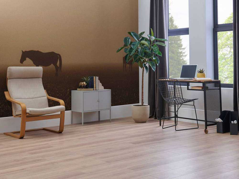 Chevaux dans la Prairie Brumeuse