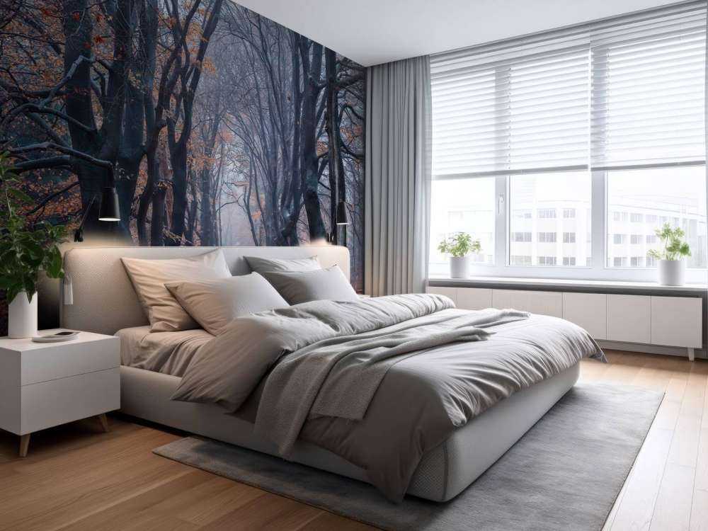 Chemin forestier avec des feuilles