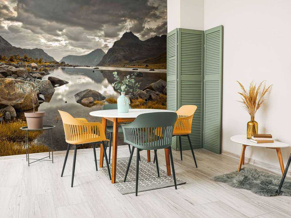 Les îles Lofoten dans les nuages