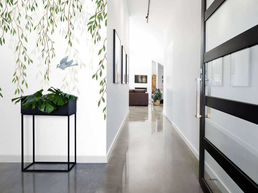 Branches et oiseaux suspendus