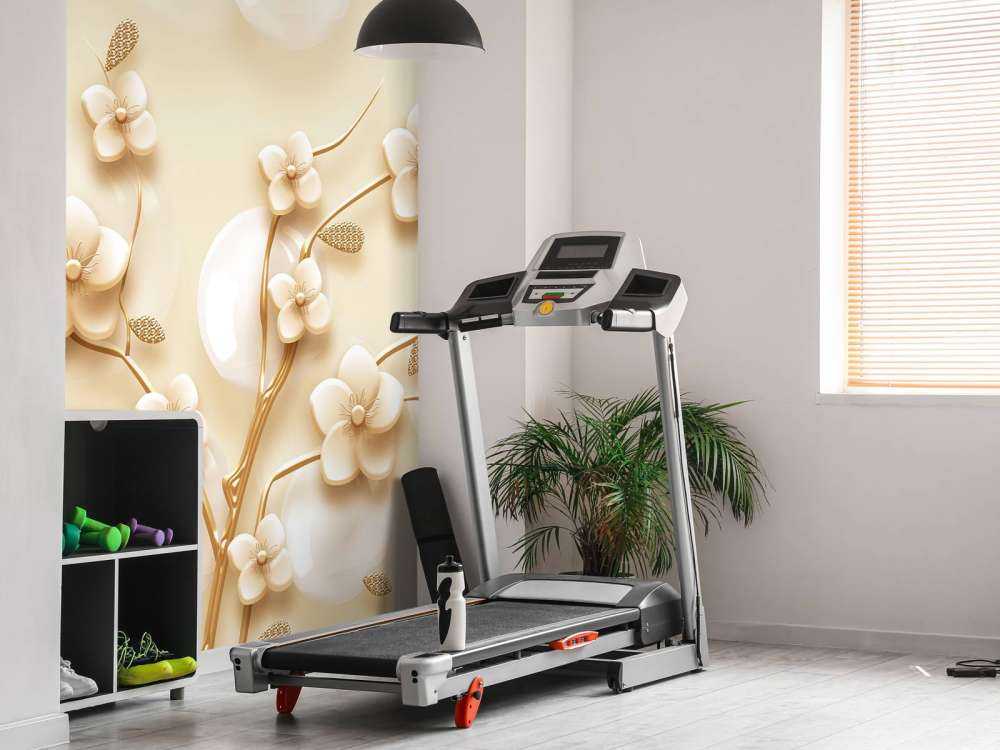 Branche dorée avec des fleurs