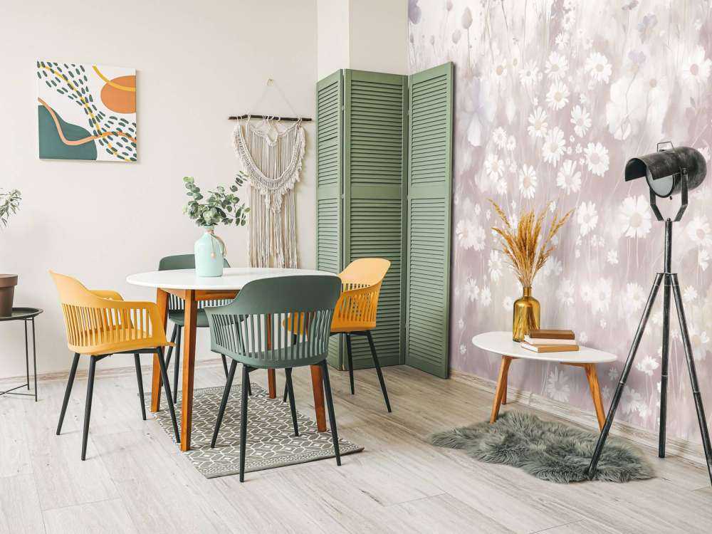 Végétation luxuriante d'été rose pâle