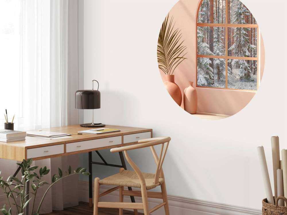 Silence neigeux dans la forêt de pins