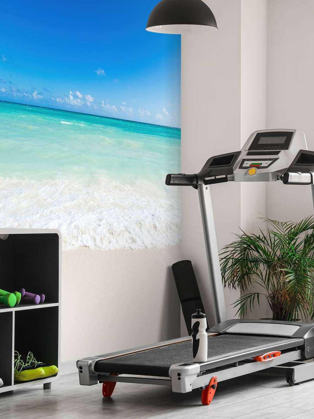 Plage et vagues blanches