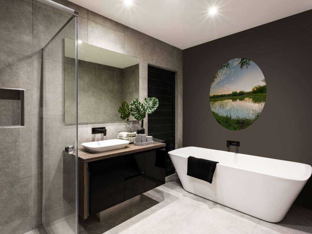 Coucher de soleil à forêt