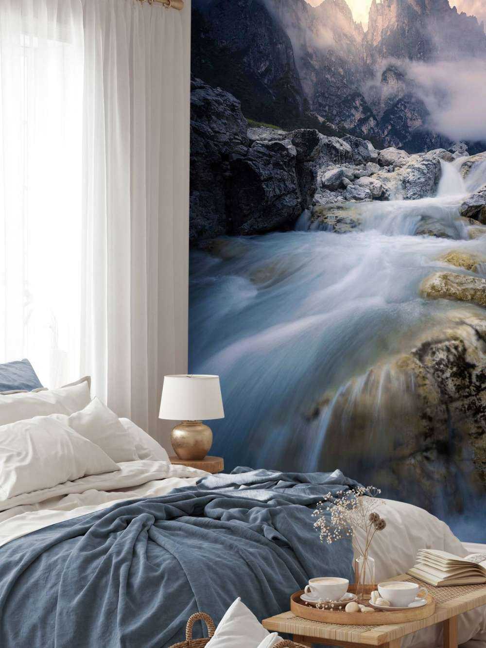 Bergstroom dans la pénombre