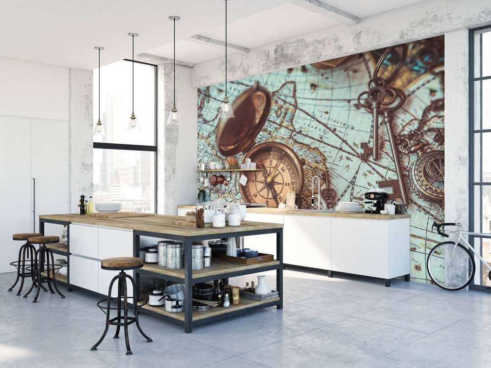 Vieille carte du monde avec boussole