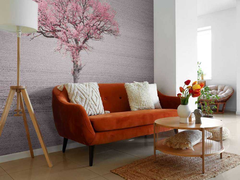 Arbre au feuillage rose