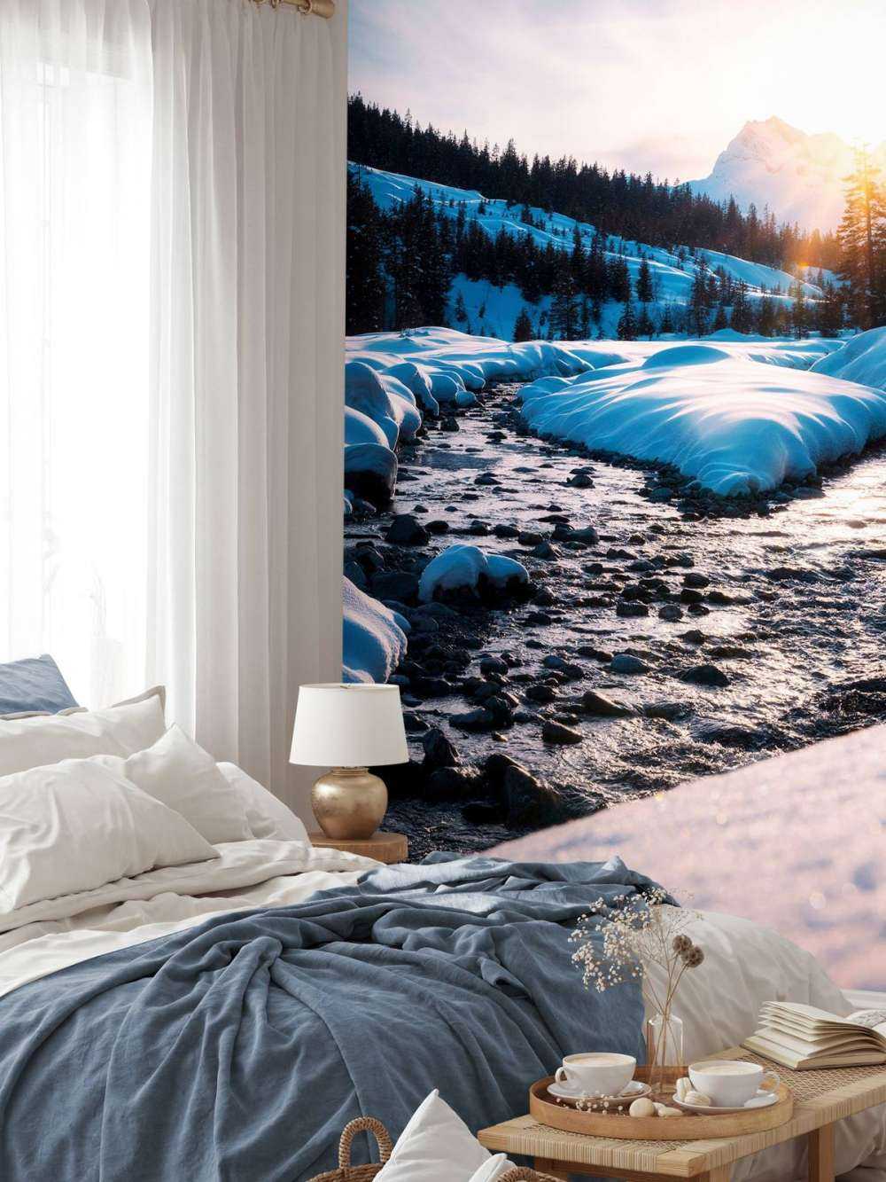 Bergbeek dans la lumière dorée de l'hiver