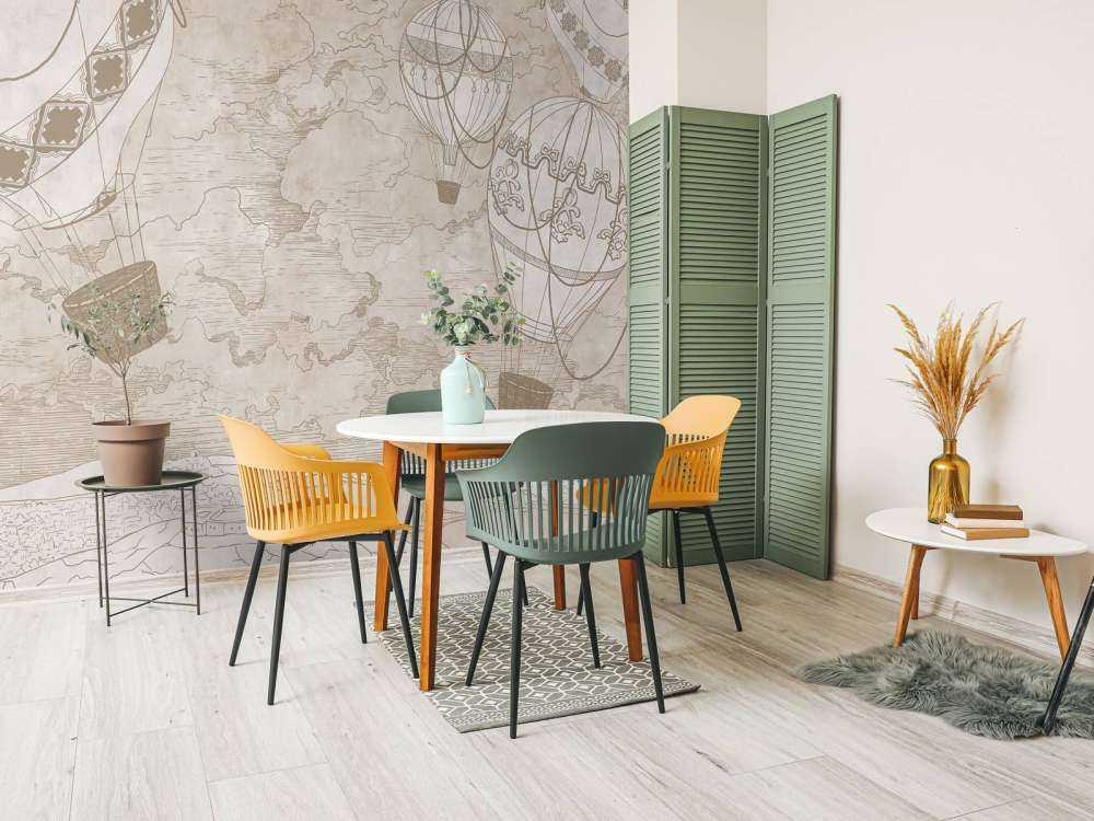 Montgolfières au-dessus de la ville