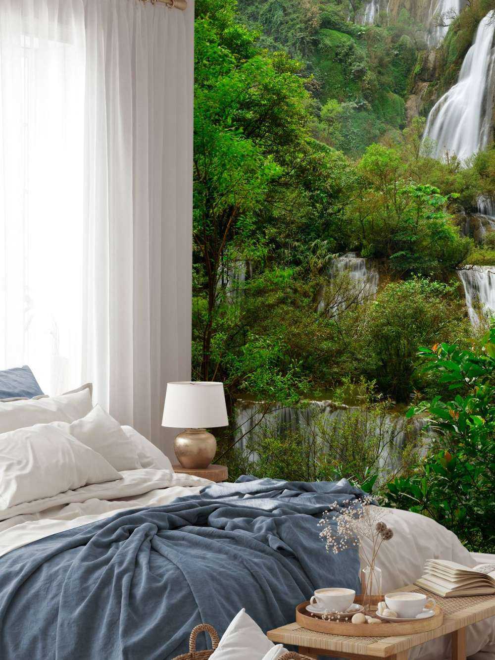 Grande chute d'eau en Thaïlande