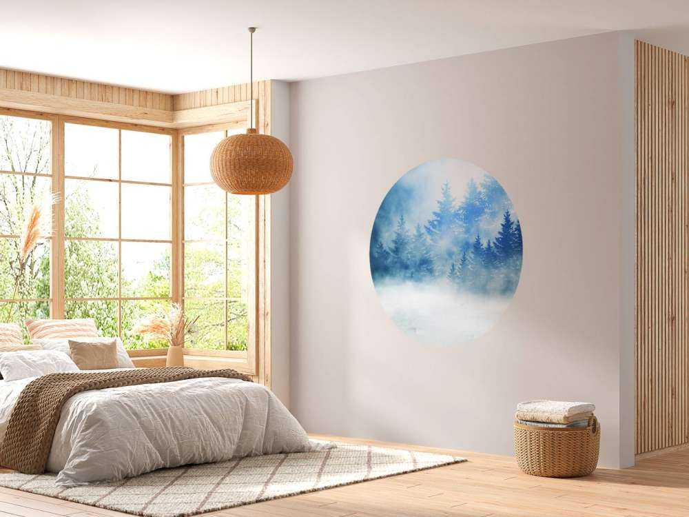 Une forêt sombre et enneigée