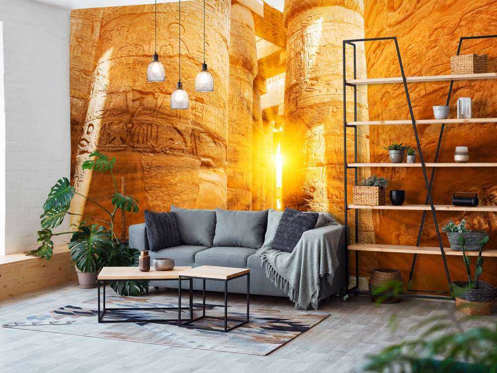 Le soleil à travers les ruines