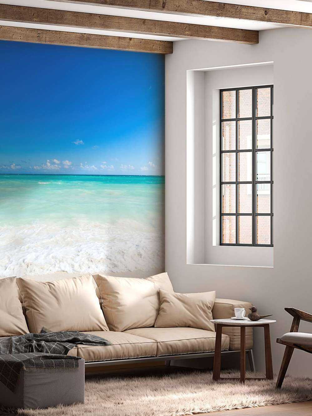 Plage et vagues blanches