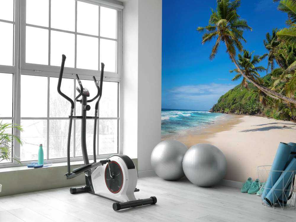 Grande plage ensoleillée