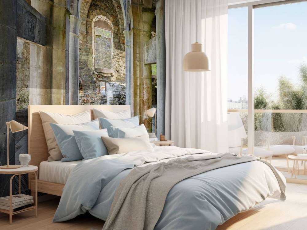 Bâtiment abandonné avec des arches