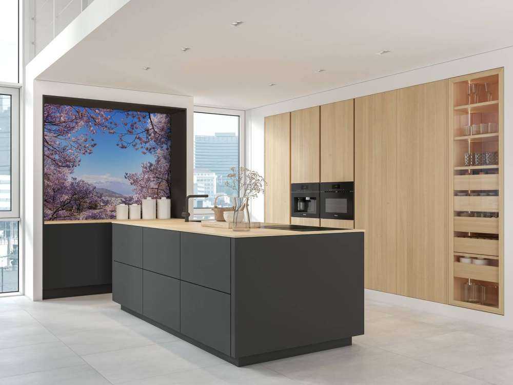 Fleurs roses en montagnes