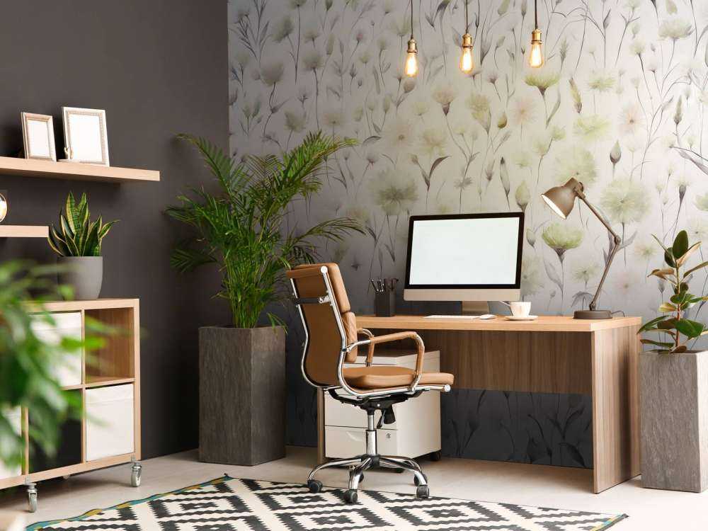 Bleuets et herbes des champs verts