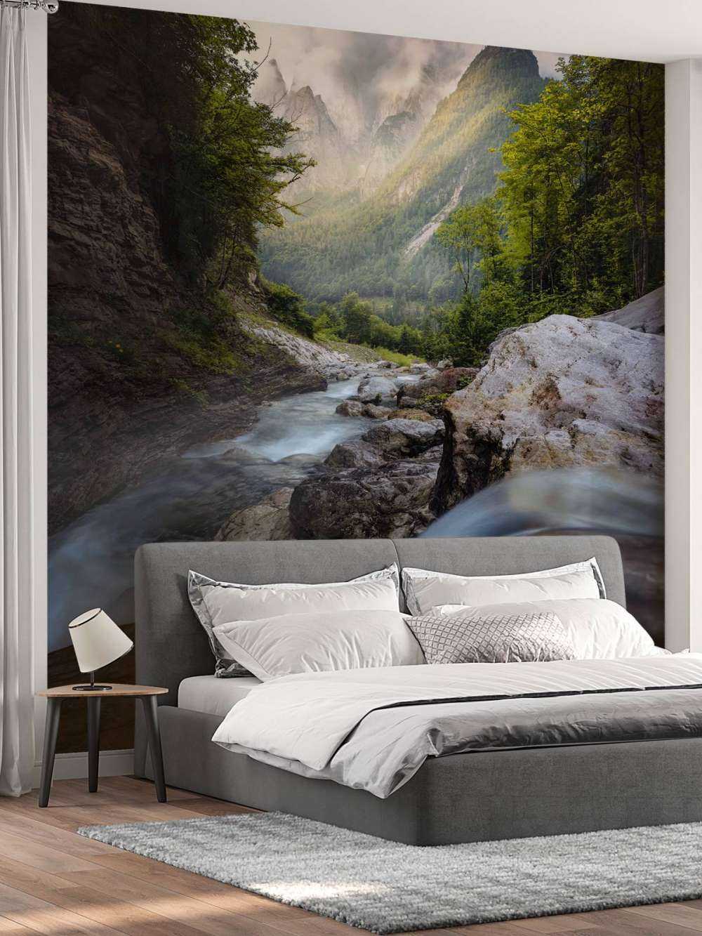 Bergstroom dans la nature