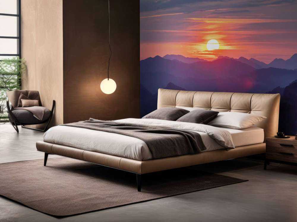 Coucher de soleil au-dessus de couches de montagnes violettes.