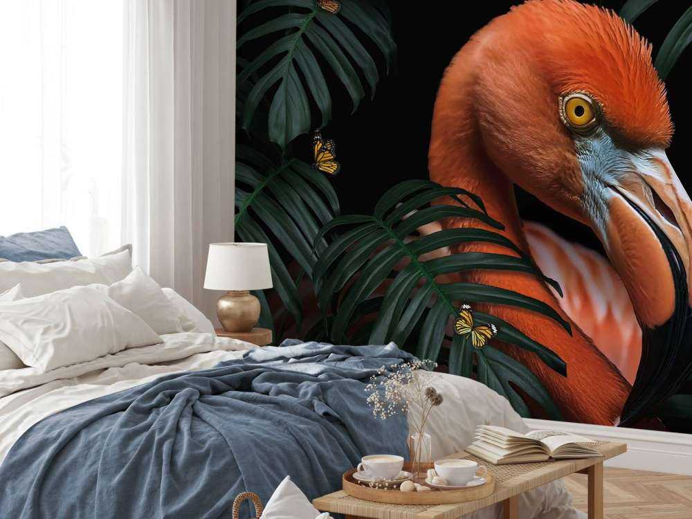 Flamant entre le vert tropical