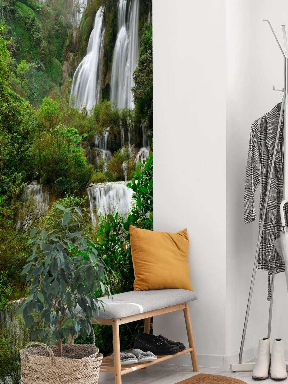 Grande chute d'eau en Thaïlande