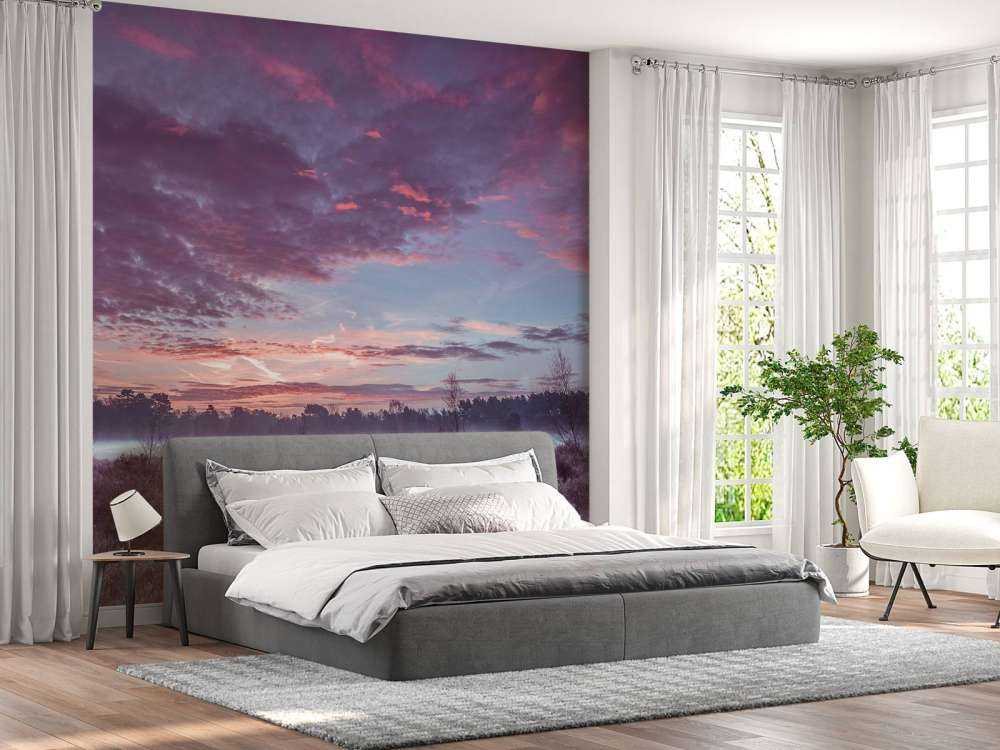 Prairie sous un ciel nuageux