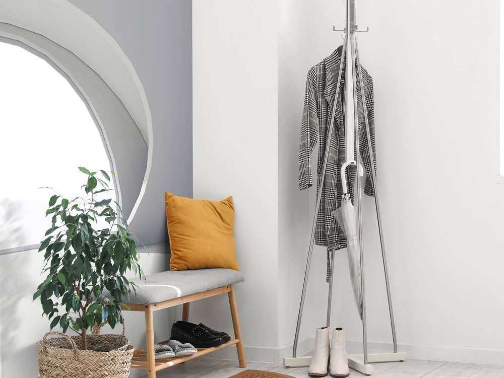 Tunnel blanc éclairé