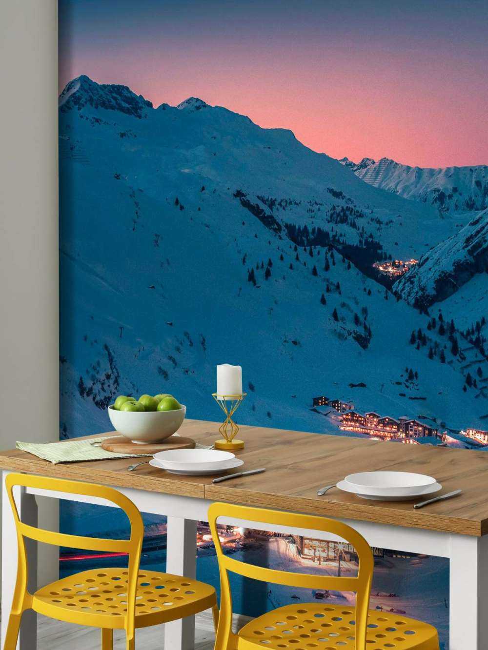 Lumière du soir dans un village alpin