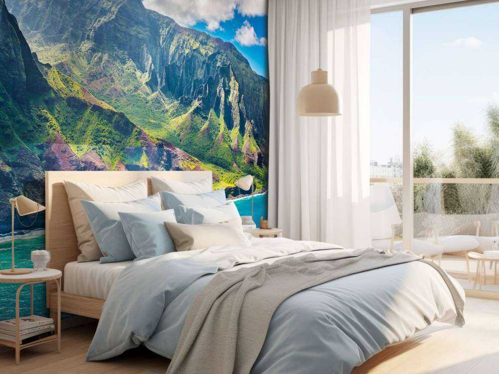 Montagnes le long de la côte