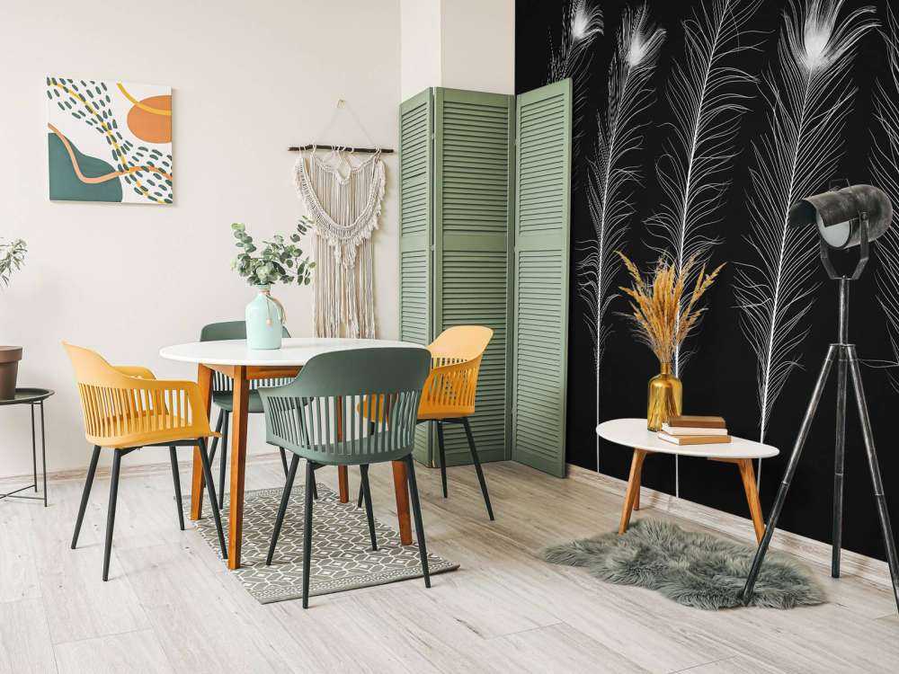 Plumes de paon blanches