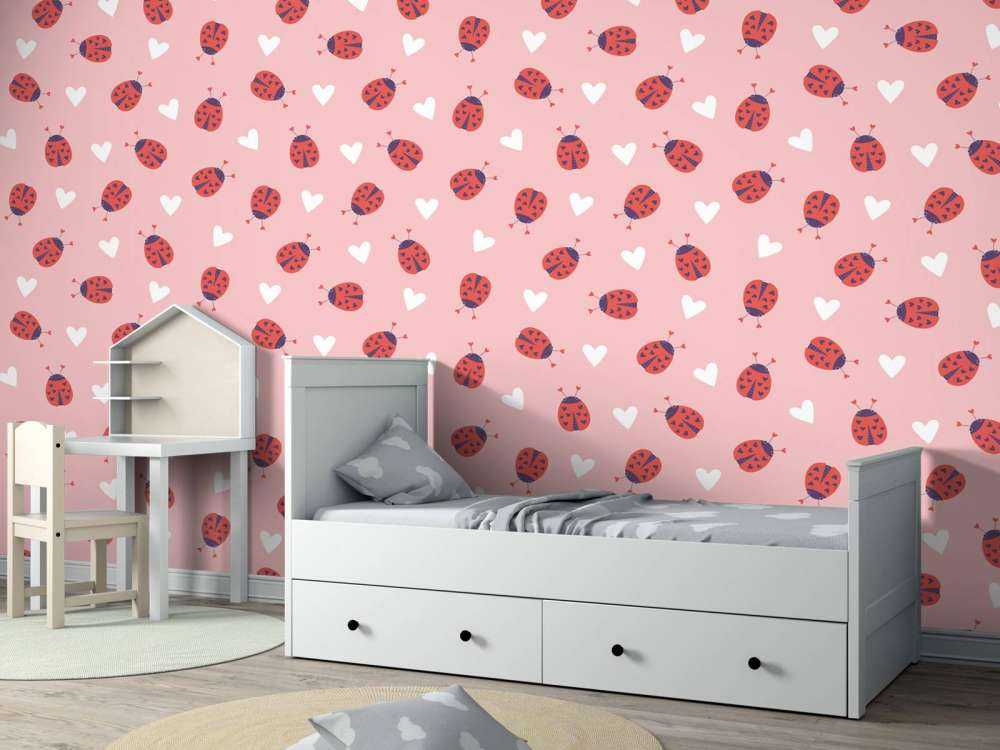 Coccinelles avec des cœurs