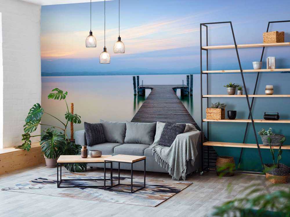 Jetée au coucher du soleil