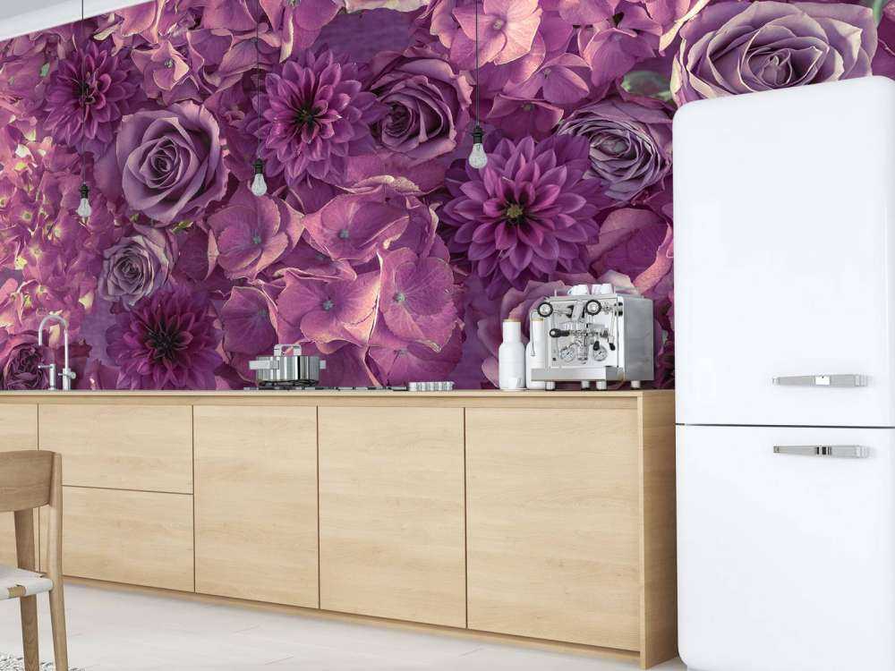 Hortensias mauves, roses et dahlias