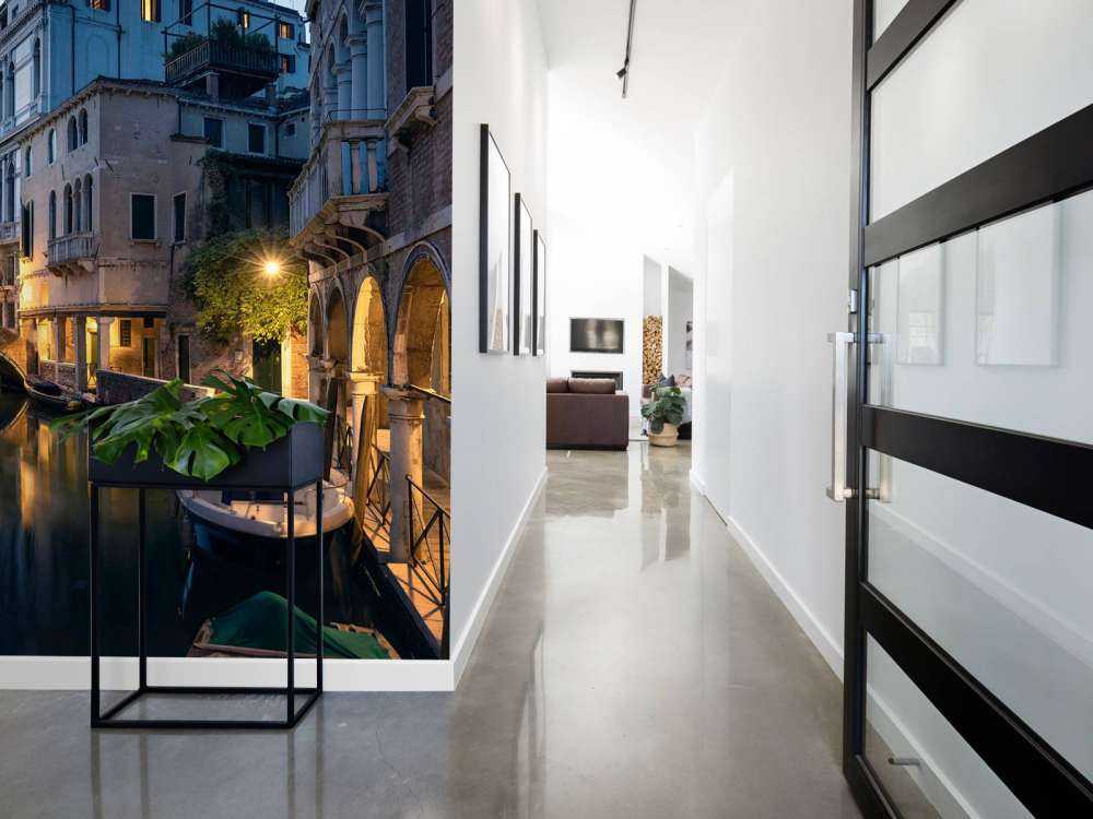 Lueur du soir sur le canal