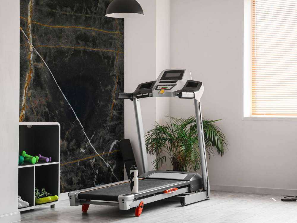 Marbre noir avec des tons de cuivre