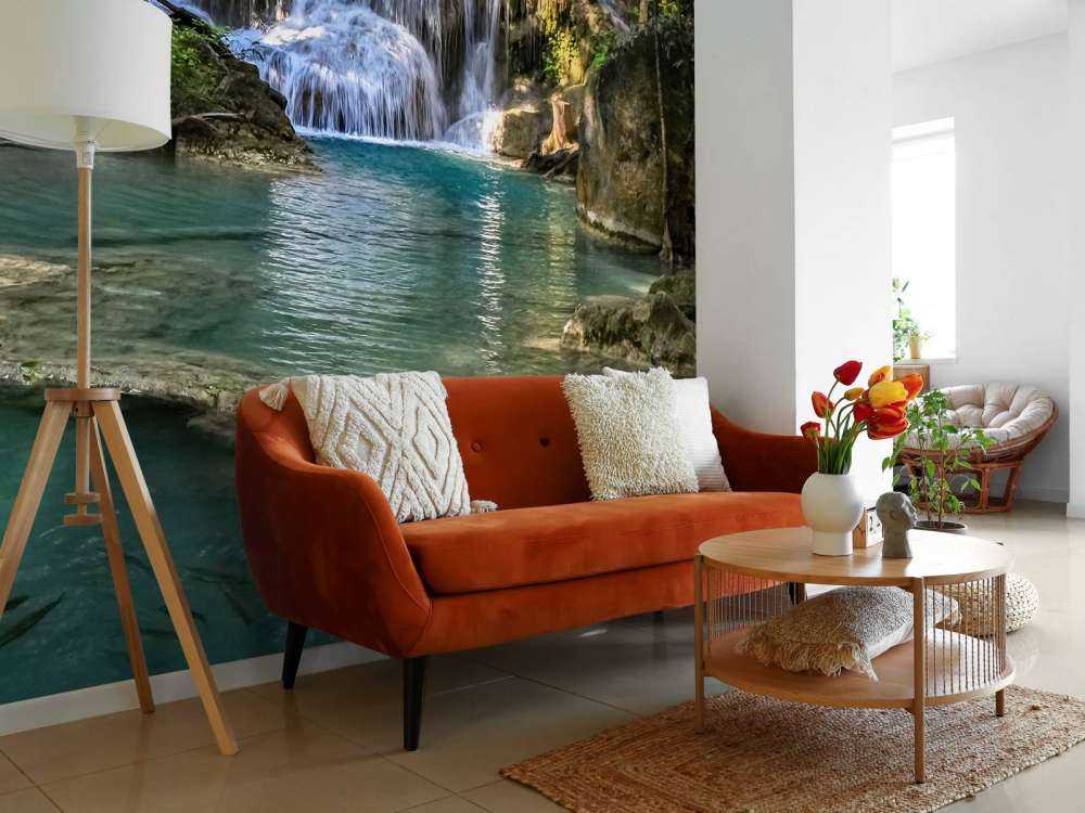 Pêche dans une chute d'eau