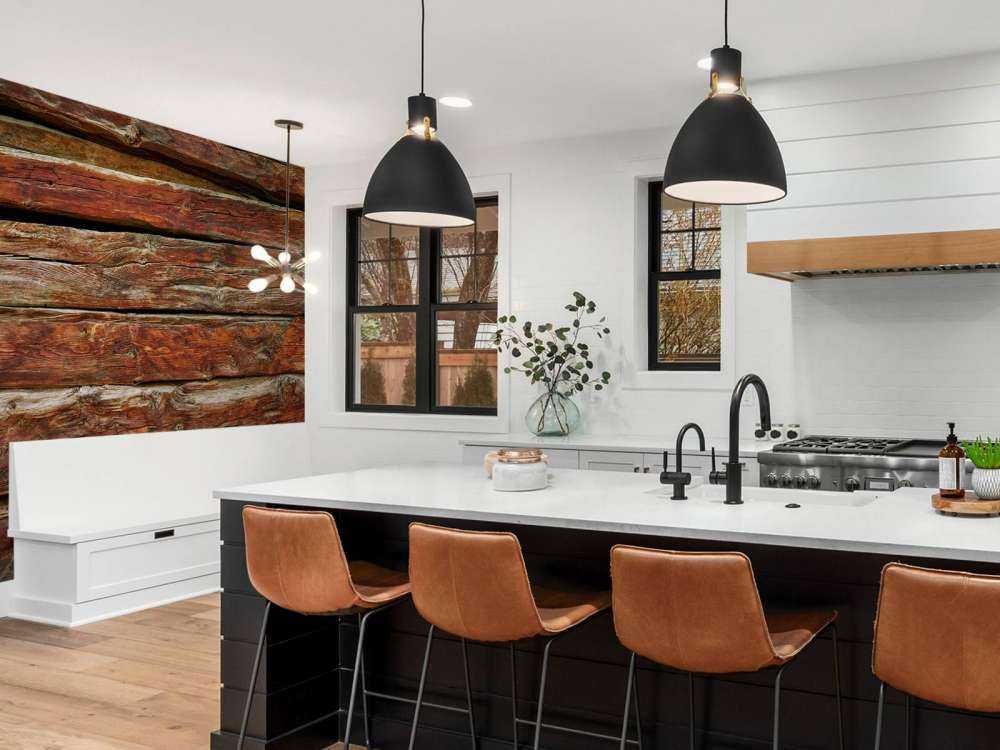 Planches de bois brut