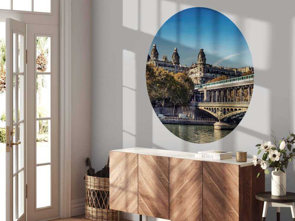 Porte de ville classique sur la Seine
