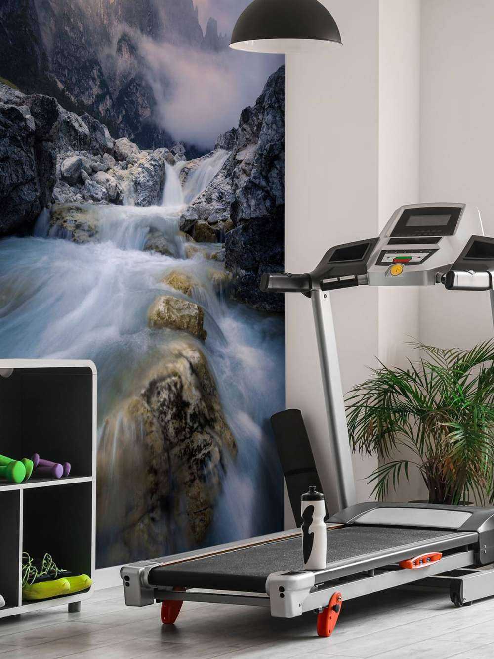 Bergstroom dans la pénombre