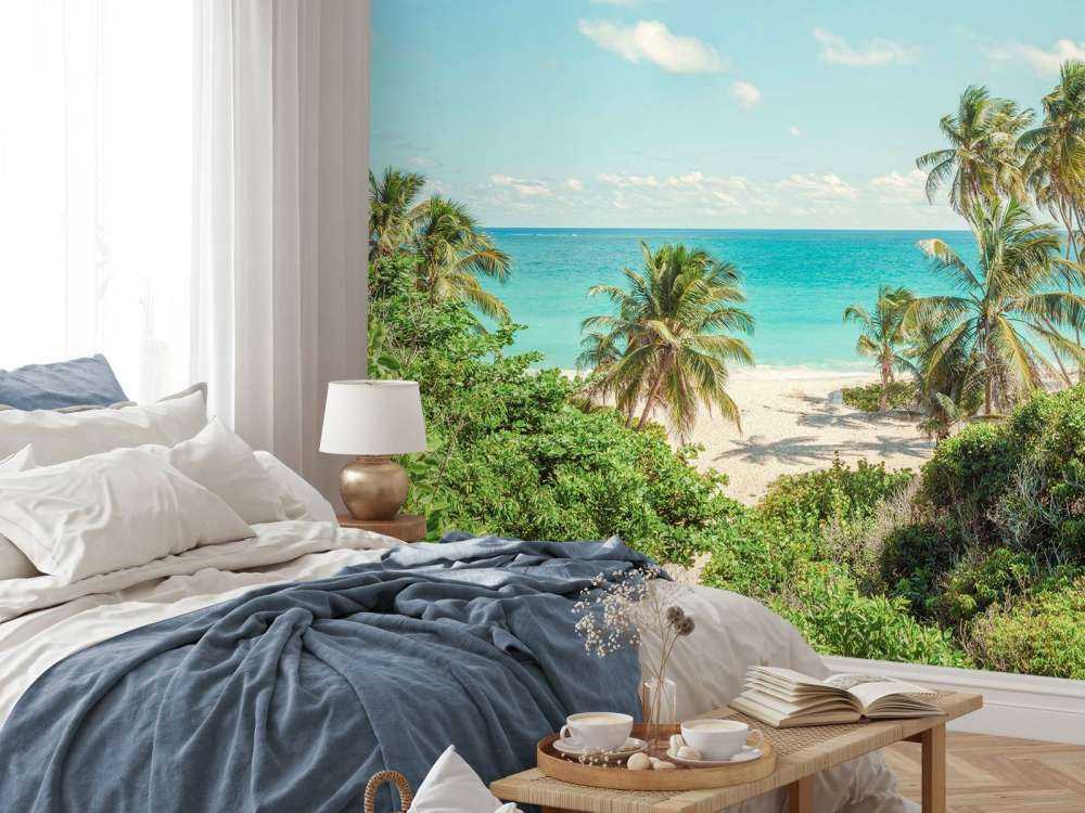 Palmiers sur la plage à la Barbade.