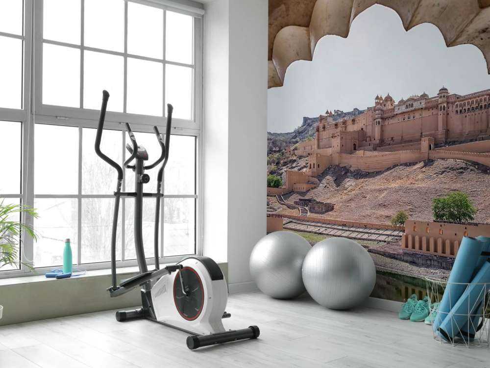 Fort désertique avec des arcs royaux