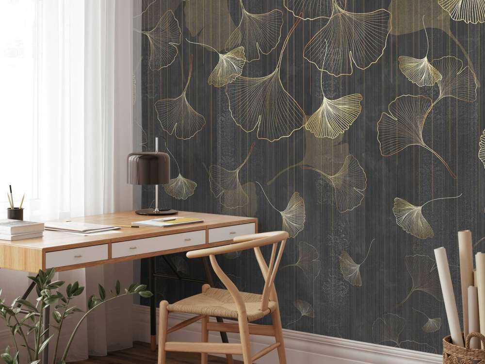 Feuilles de ginkgo dans une brume dorée