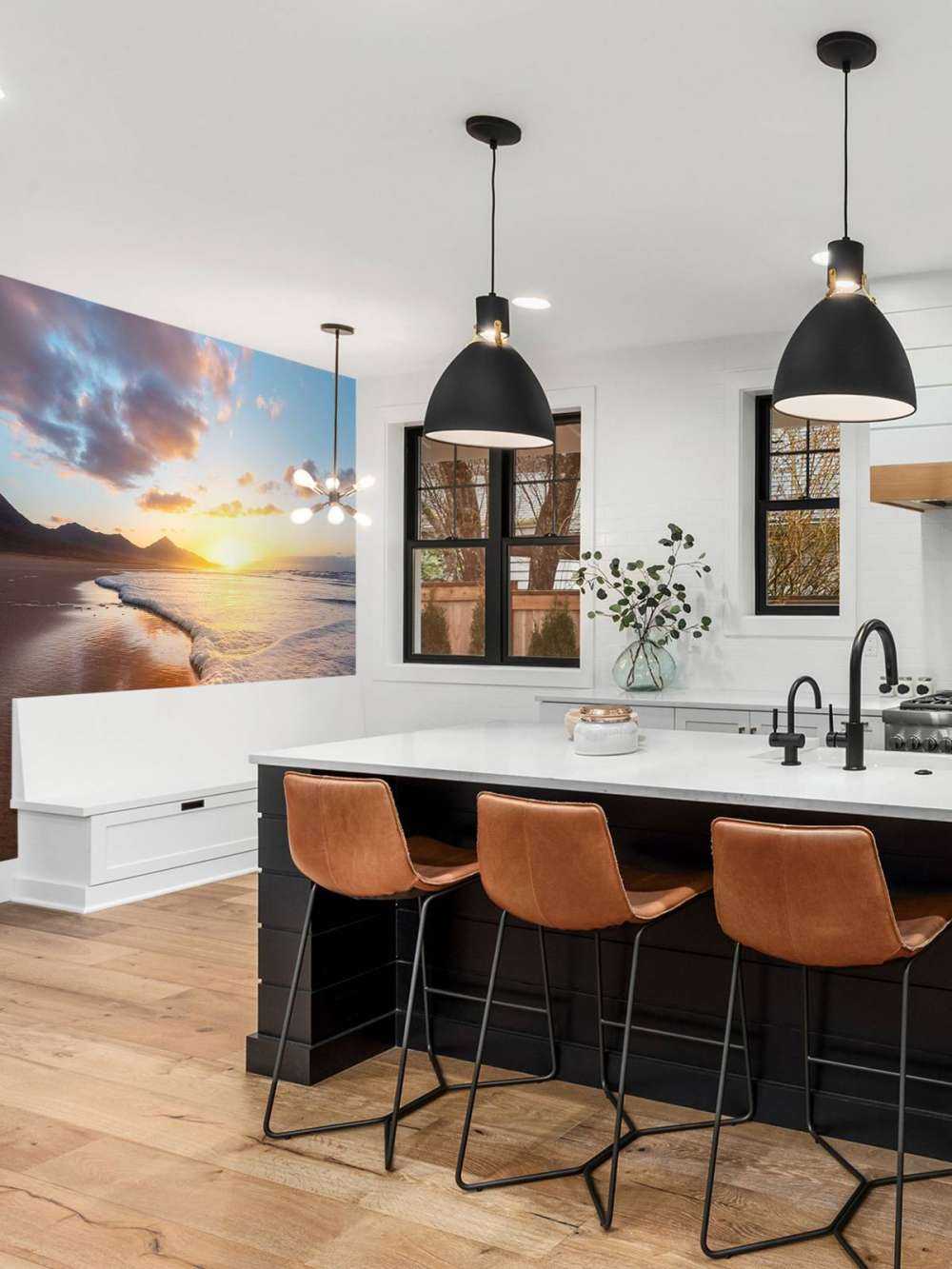 Coucher de soleil doré sur la côte