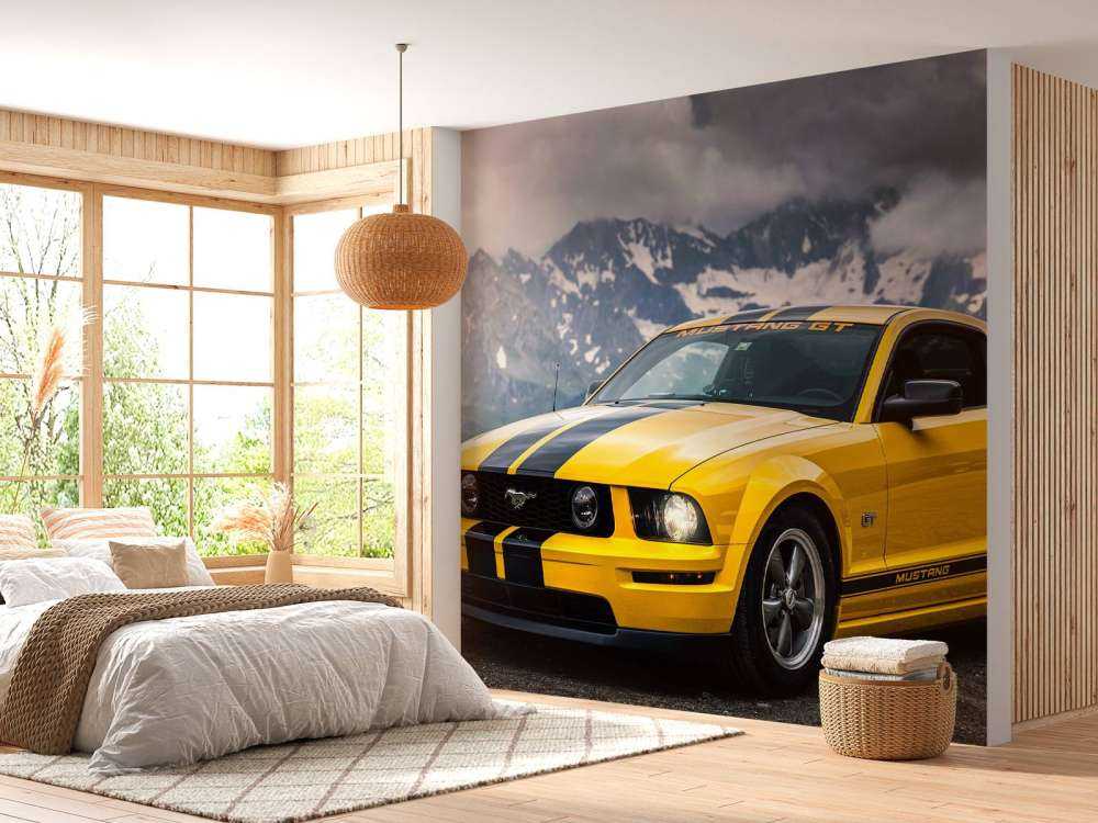 Mustang gelé dans un paysage montagneux