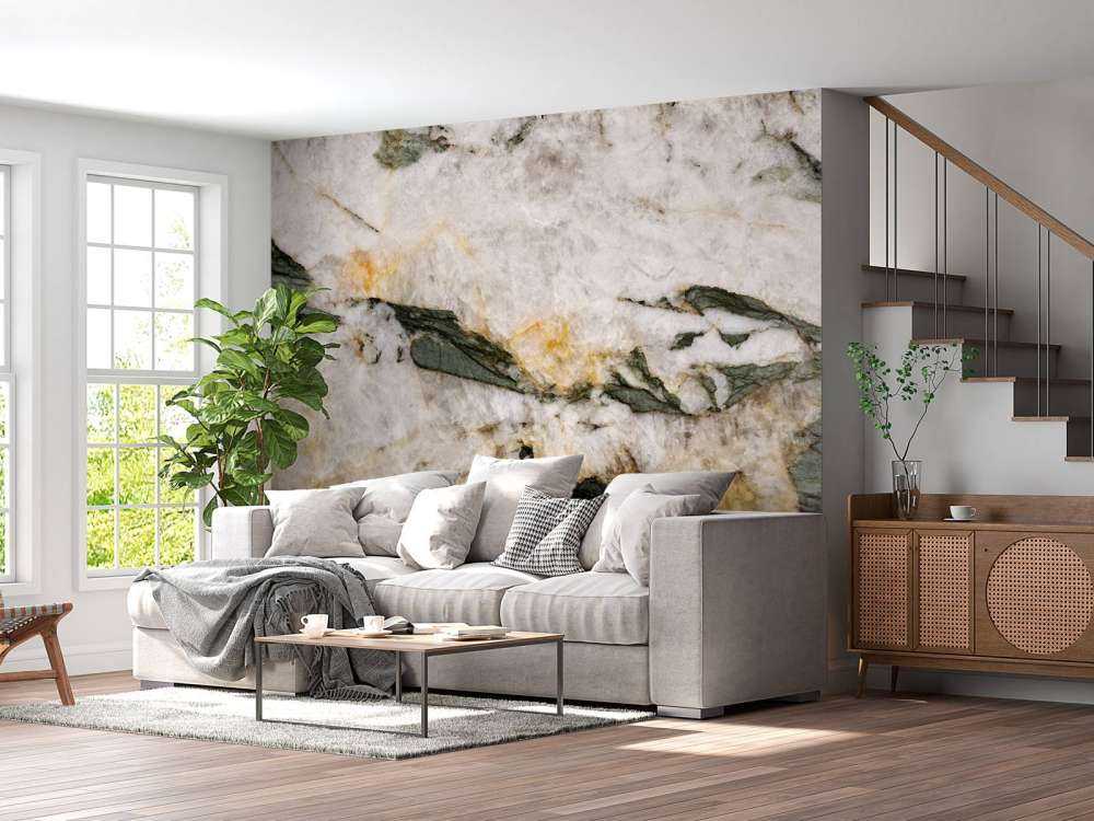 Marbre blanc avec des éléments verts