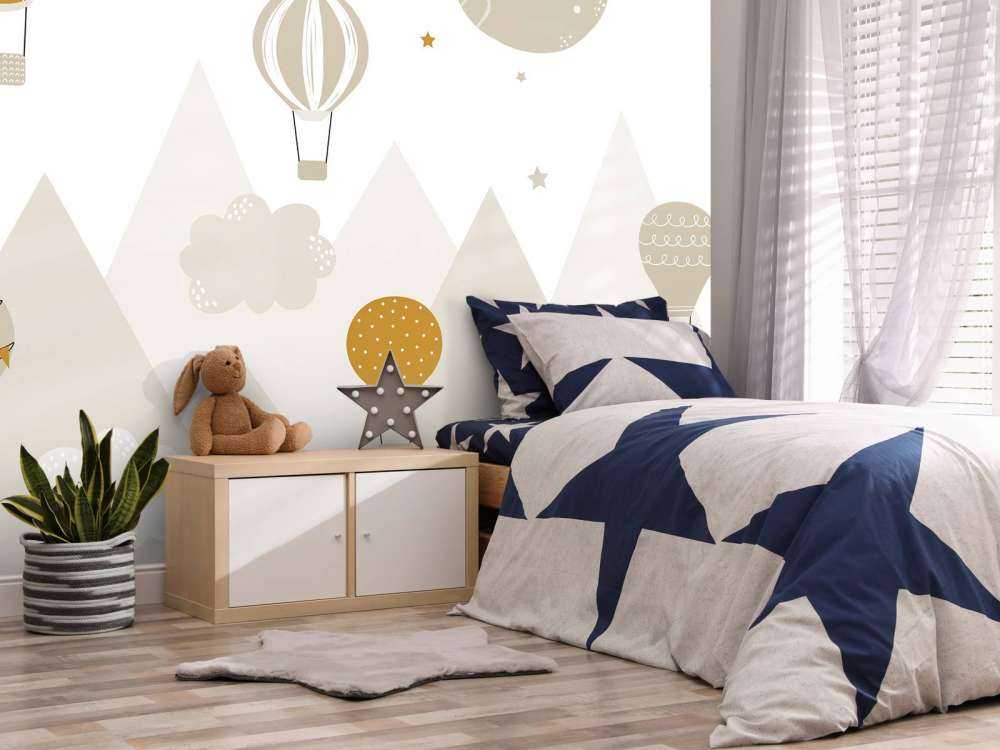 Montgolfières à travers les montagnes