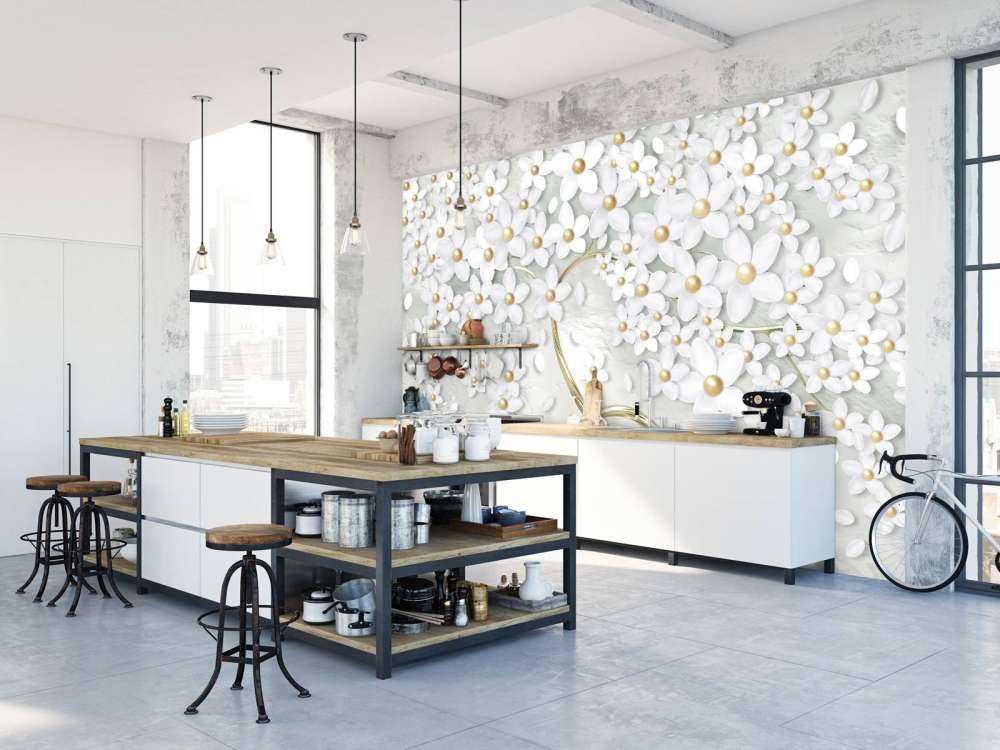 Fleurs blanches dorées